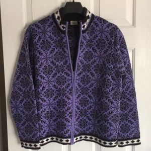 L.L.Beanzippered sweater